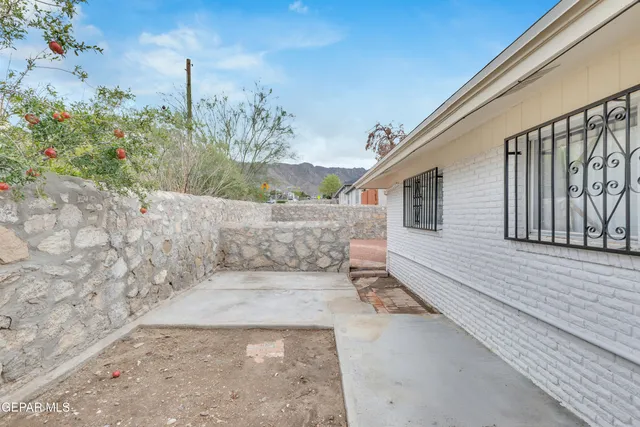 $397,000 | 356 Coral Hills Road, El Paso, TX 79912