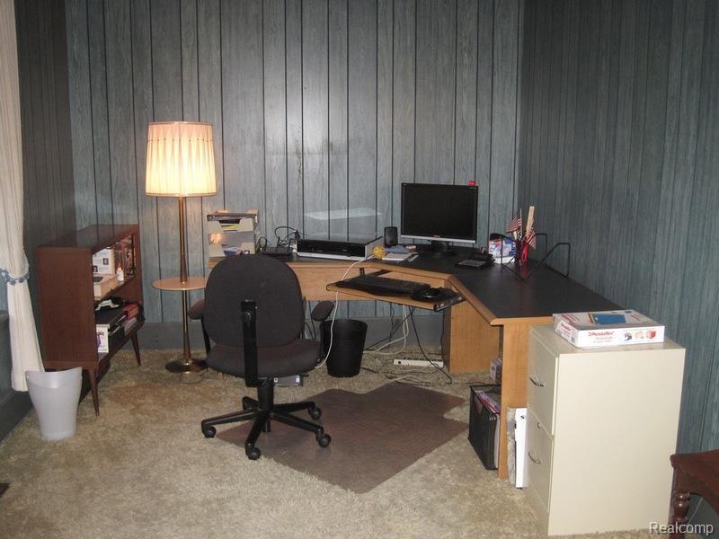 33632 Old Timber Road Farmington, MI 48331 - Photo 15 of 26 001.jpg
