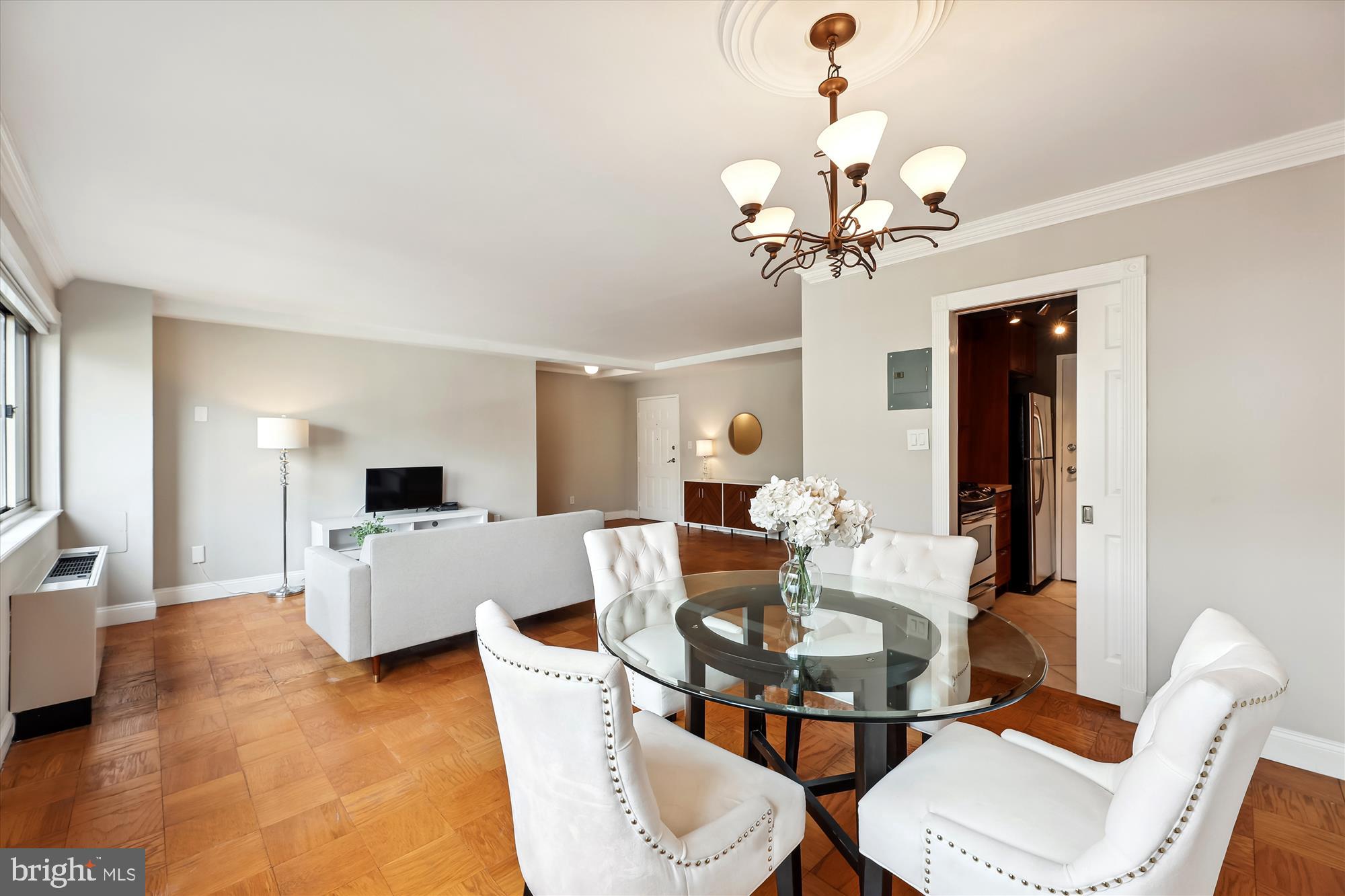 3900 Tunlaw Road Northwest, Unit 611 Washington, DC 20007 - Photo 5 of 32 Dining Room to Liv room & kitchen