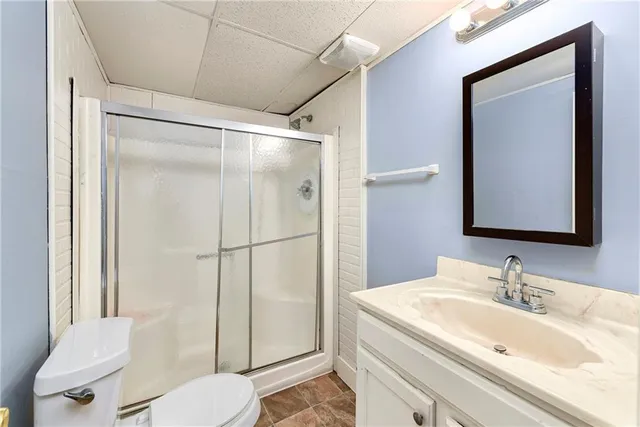 $255,000 | 8421 Spring Valley Road, Raytown, MO 64138