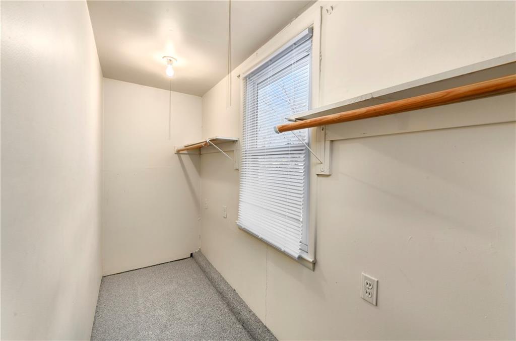 8421 Spring Valley Road Raytown, MO 64138 - Photo 18 of 35