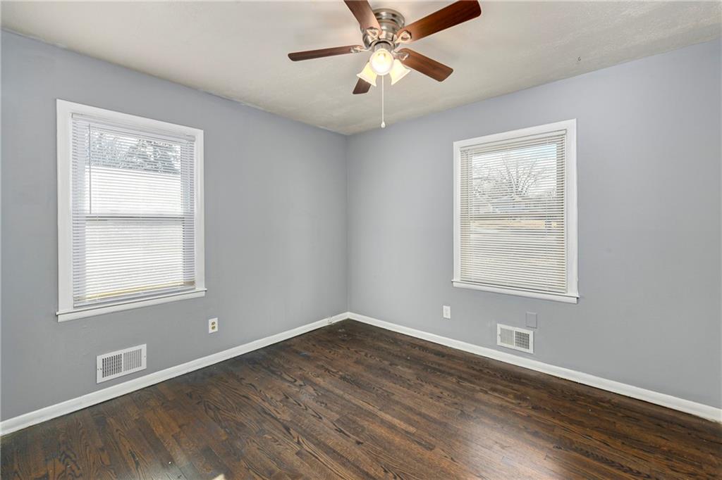 8421 Spring Valley Road Raytown, MO 64138 - Photo 25 of 35