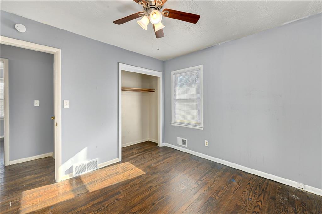 8421 Spring Valley Road Raytown, MO 64138 - Photo 26 of 35