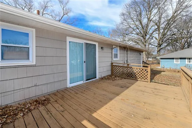 $255,000 | 8421 Spring Valley Road, Raytown, MO 64138