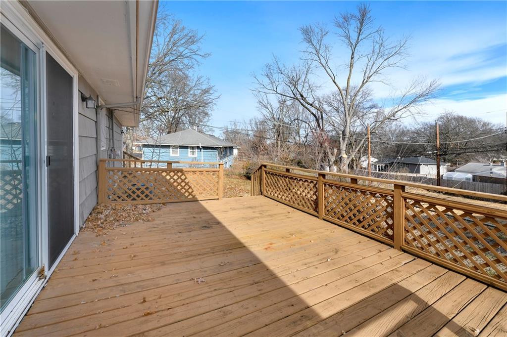 8421 Spring Valley Road Raytown, MO 64138 - Photo 34 of 35