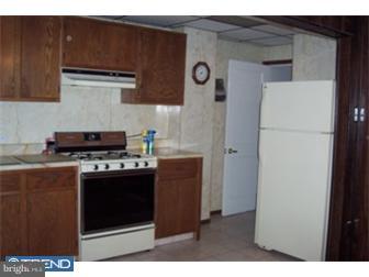 812 Grant Road Folcroft, PA 19032 - Photo 8 of 10 Kitchen
