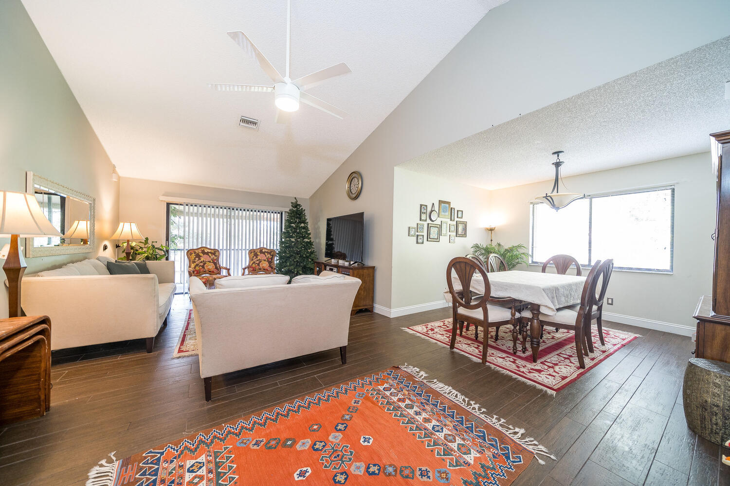 5730 Coach House Circle, Unit D Boca Raton, FL 33486 - Photo 1 of 21 LIV RM DIN RM