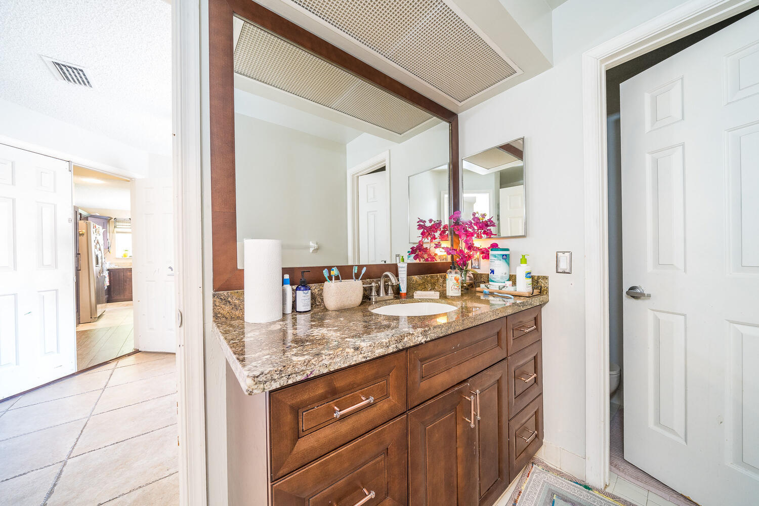 5730 Coach House Circle, Unit D Boca Raton, FL 33486 - Photo 13 of 21 5730 Coach House Cir D Boca-large-010-00