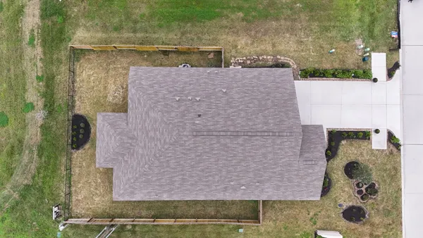$2,299 | 201 Bryan Way, Angleton, TX 77515