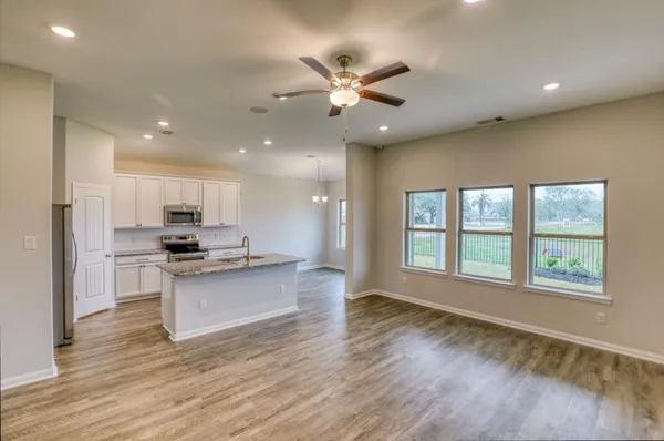 $2,299 | 201 Bryan Way, Angleton, TX 77515