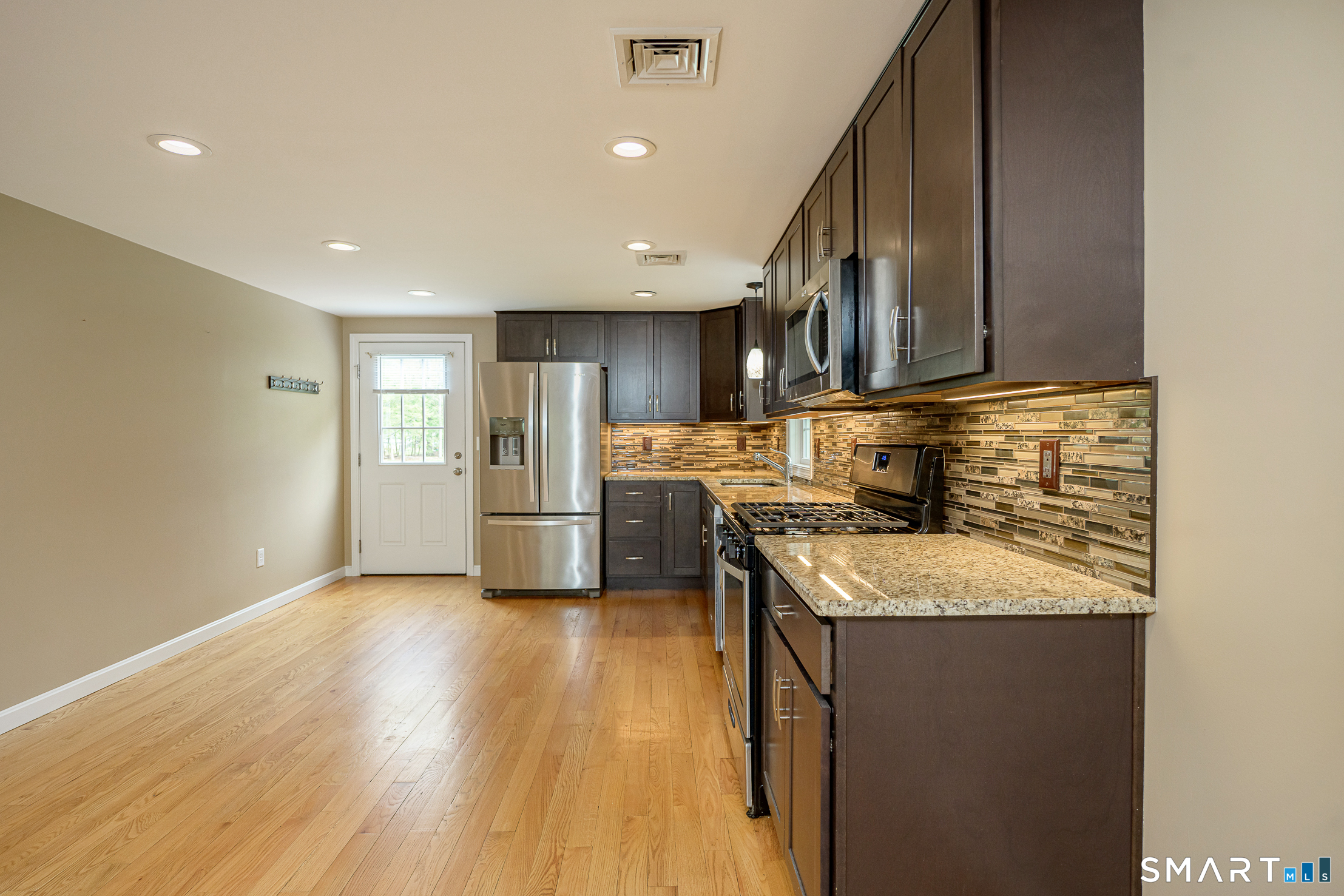 11 Breaults Landing Road Thompson, CT 06277 - Photo 11 of 31