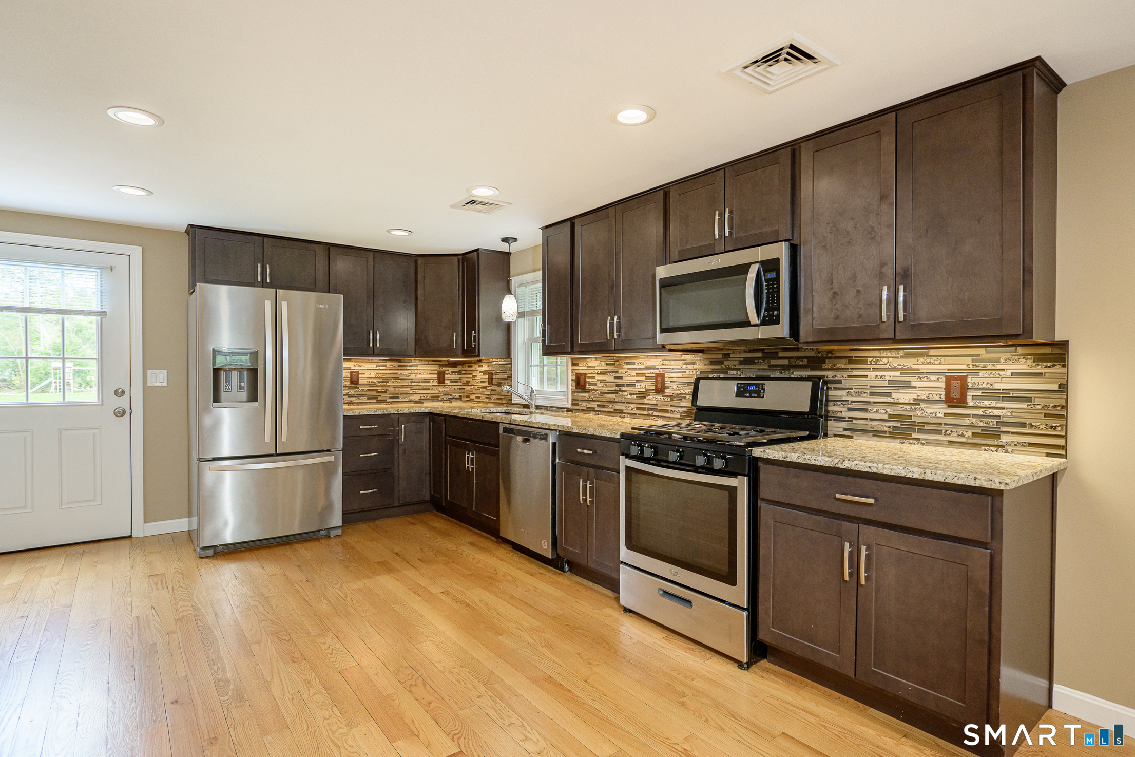 11 Breaults Landing Road Thompson, CT 06277 - Photo 12 of 31
