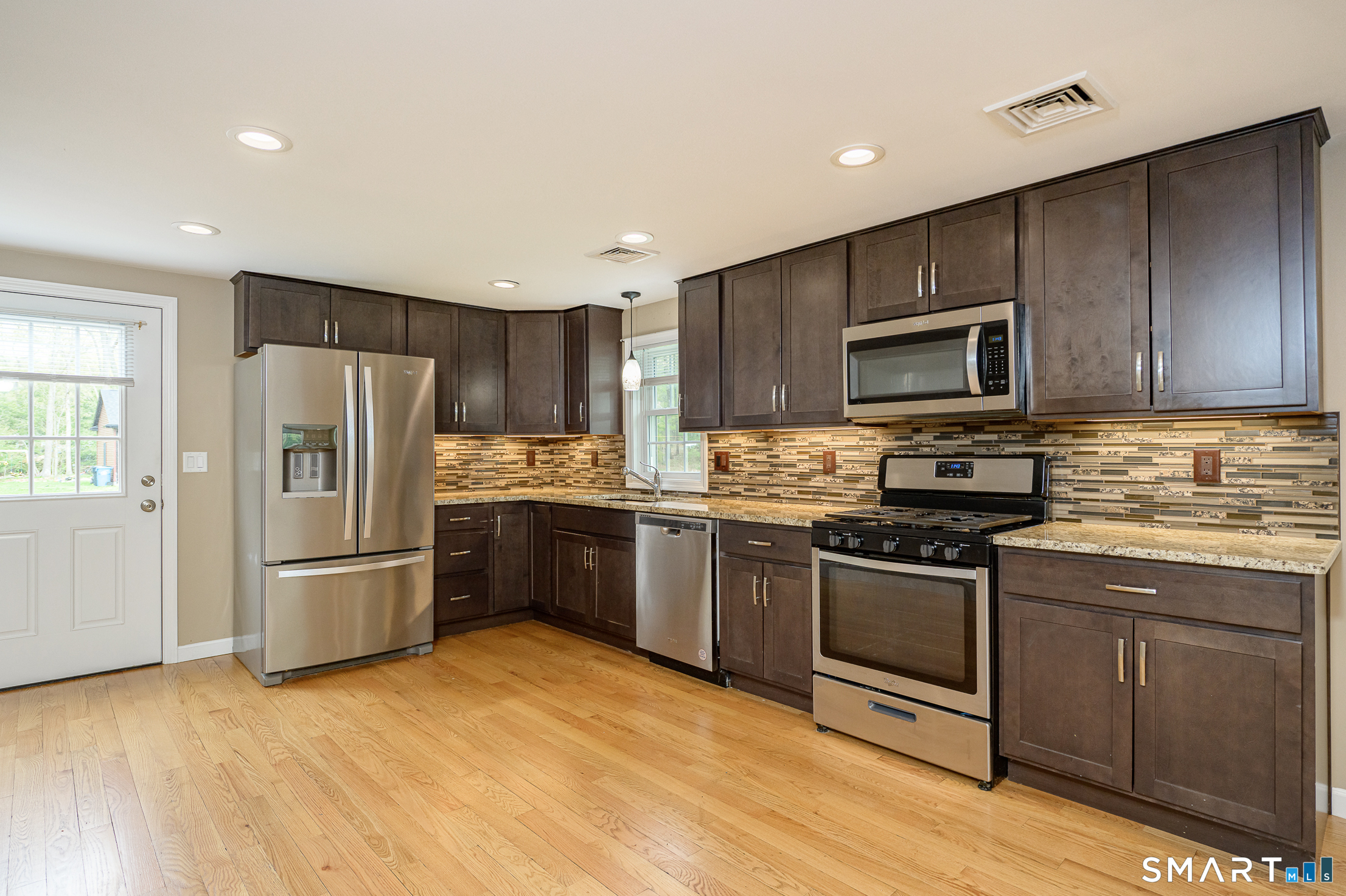 11 Breaults Landing Road Thompson, CT 06277 - Photo 14 of 31