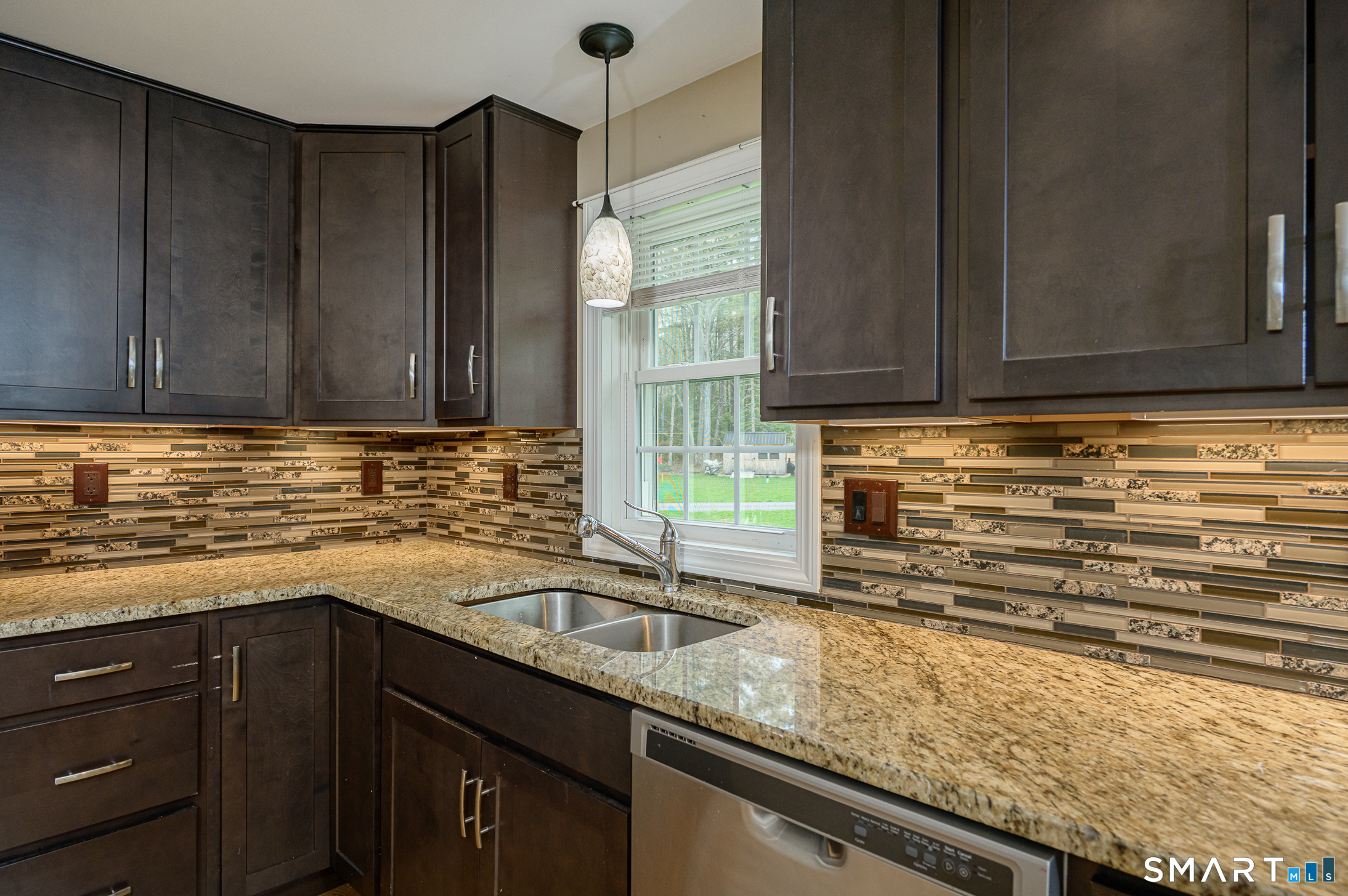 11 Breaults Landing Road Thompson, CT 06277 - Photo 15 of 31
