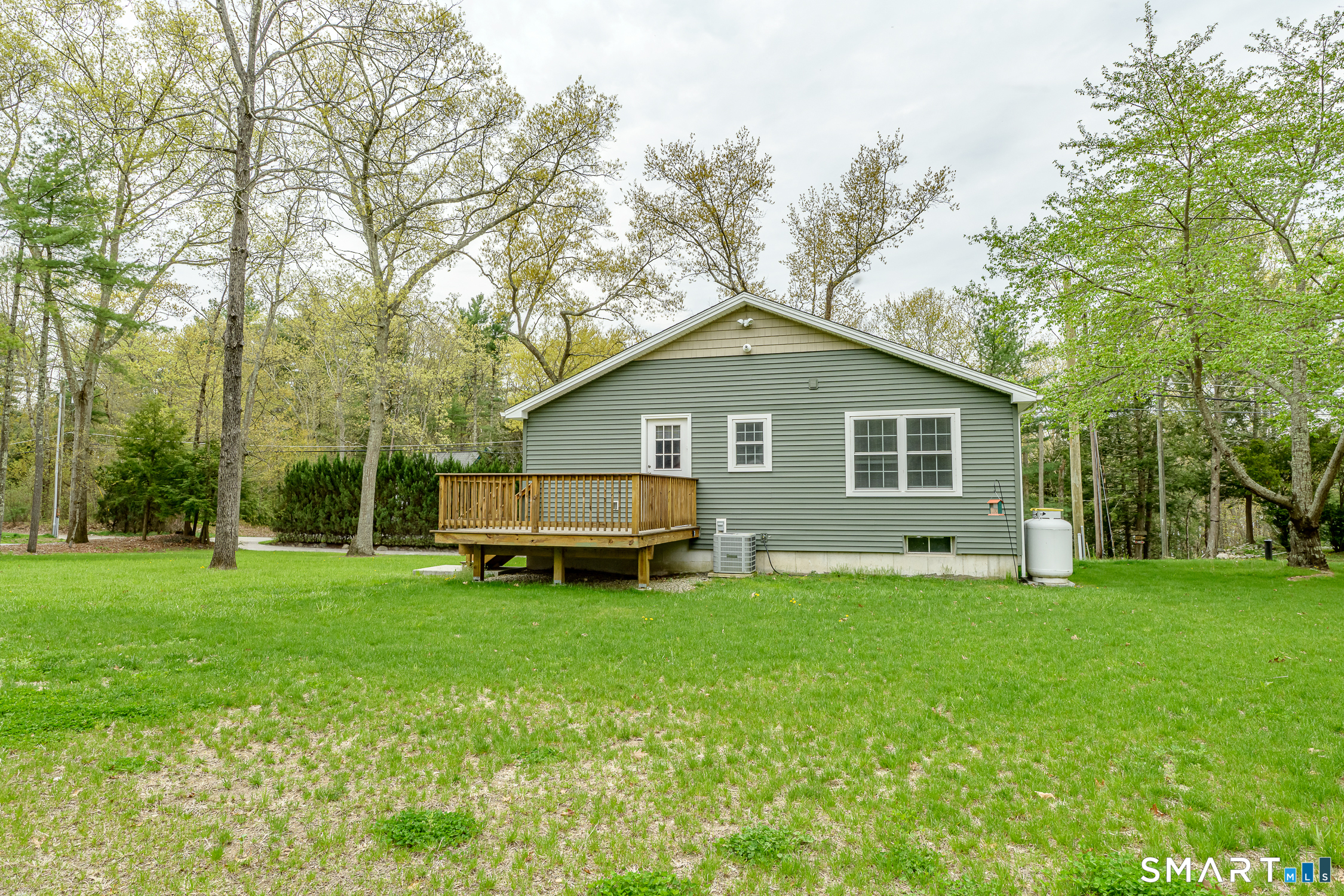 11 Breaults Landing Road Thompson, CT 06277 - Photo 2 of 31