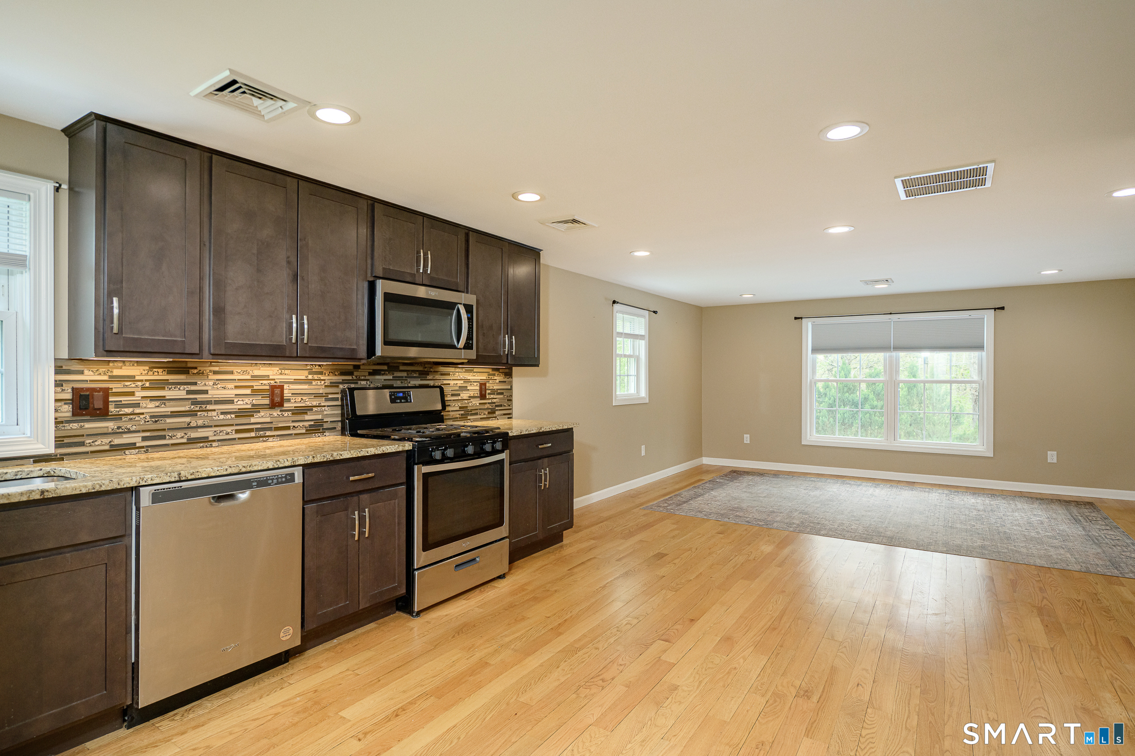 11 Breaults Landing Road Thompson, CT 06277 - Photo 8 of 31
