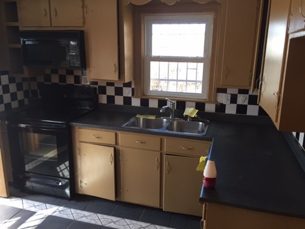 20 Oakcrest Road Boston, MA 02136 - Photo 5 of 15 Gallery Image 5