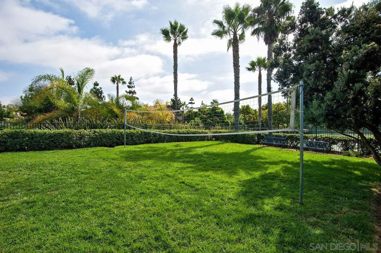 7390 Seafarer Place Carlsbad, CA 92011 - Photo 36 of 41 a view of a garden and trees