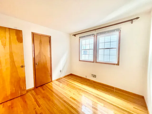 $2,400 | 57 Isabella Avenue, Unit 1, Bayonne, NJ 07002