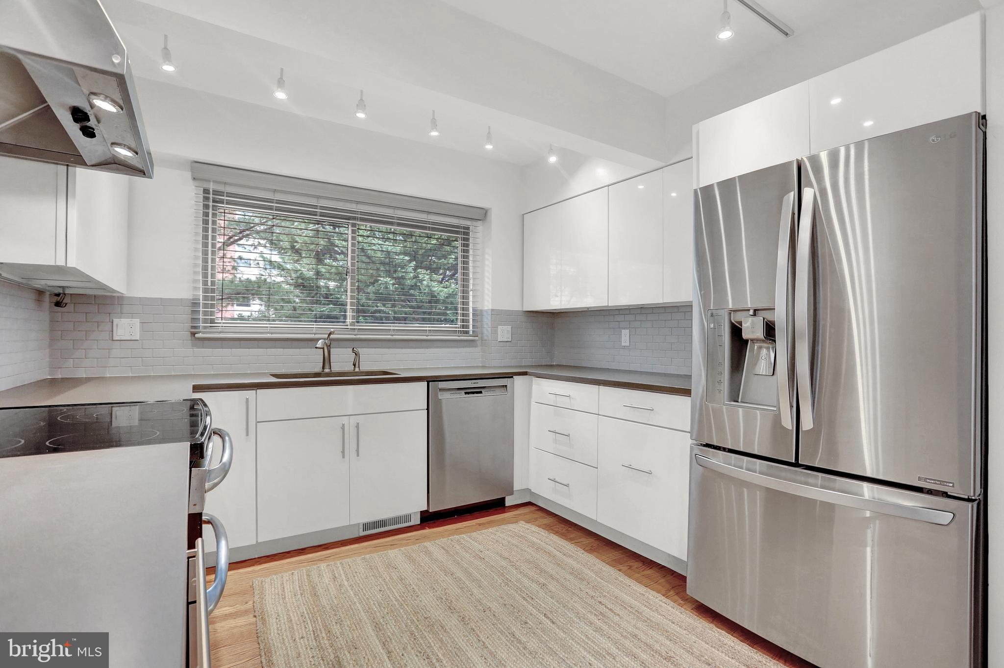 735 Stoney Spring Drive Baltimore, MD 21210 - Photo 18 of 54 Kitchen