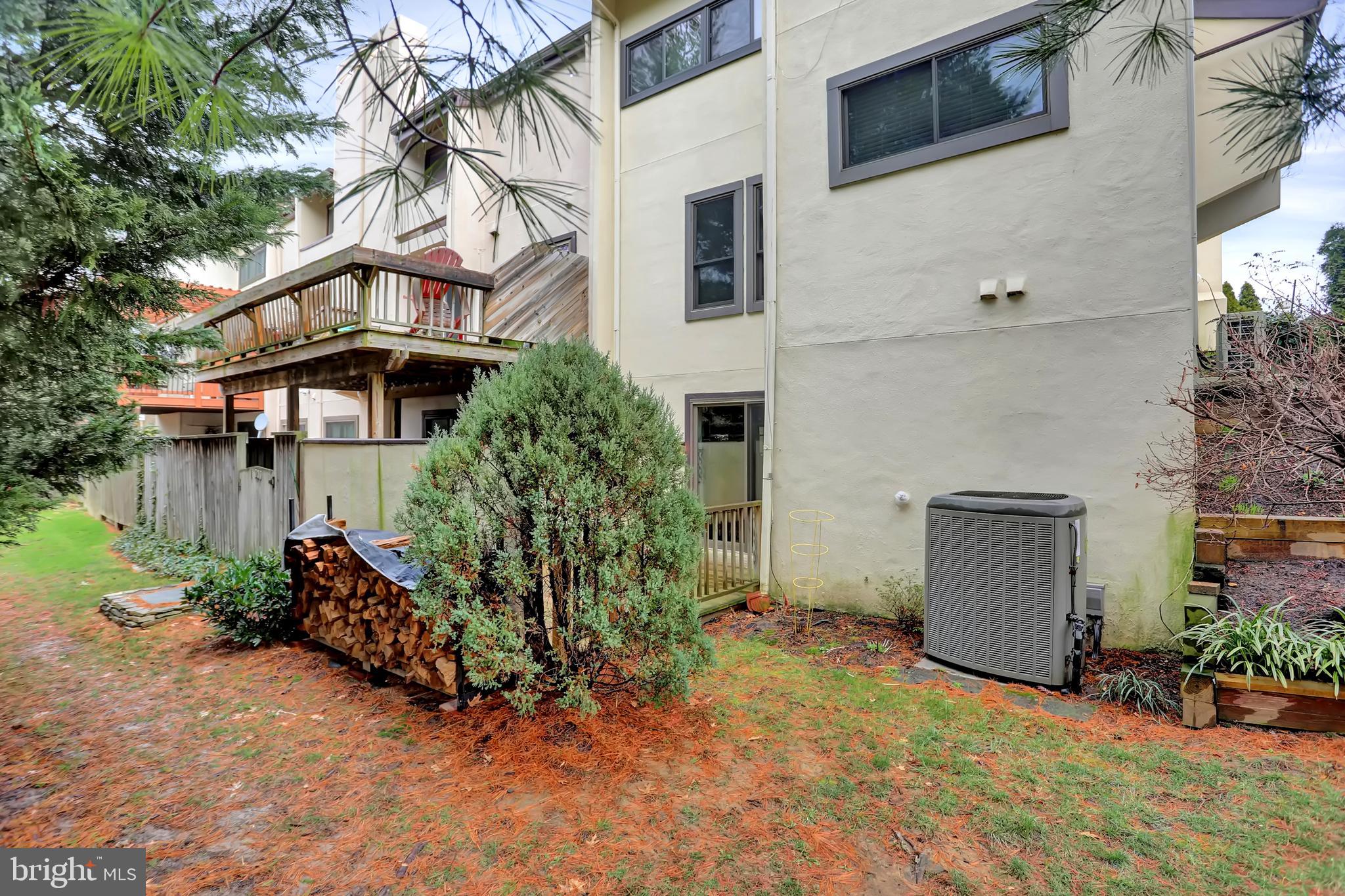 735 Stoney Spring Drive Baltimore, MD 21210 - Photo 45 of 54 Rear exterior