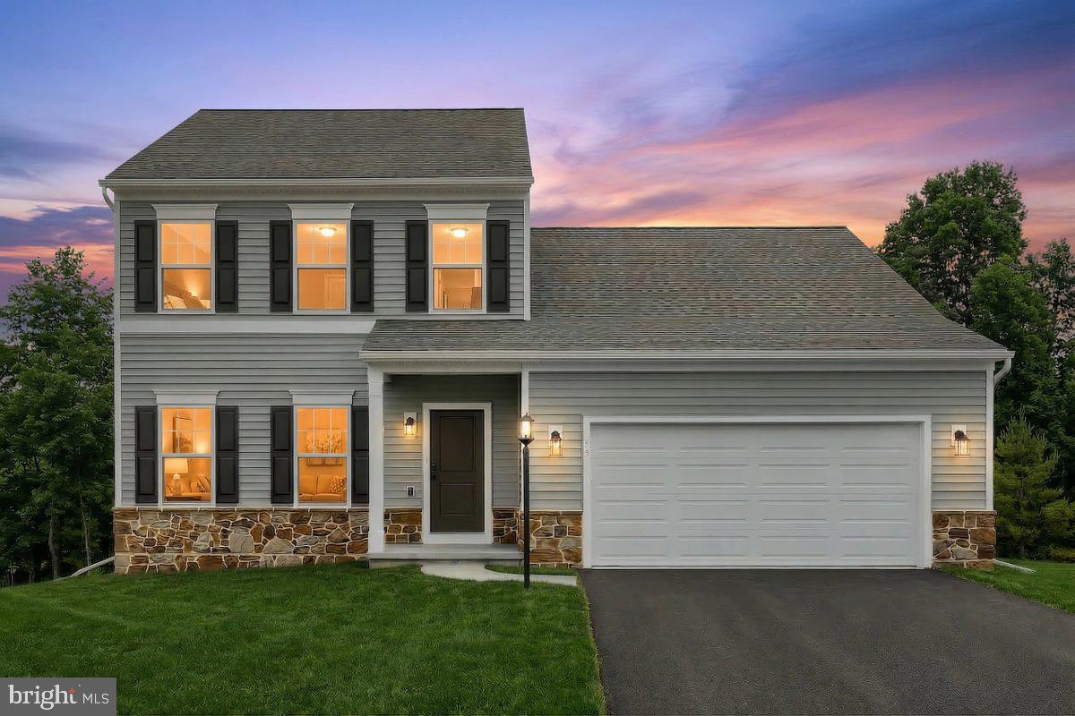 Image reflect the actual home as built.