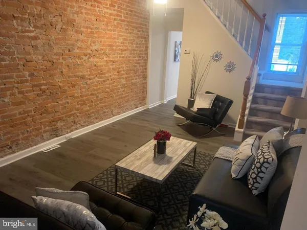$1,650 | 1705 West 8th Street, Wilmington, DE 19805