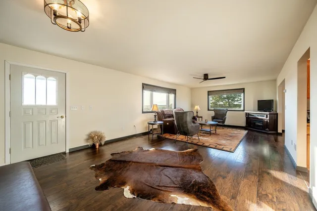 $675,000 | 82 Airport Road, Buffalo, WY 82834