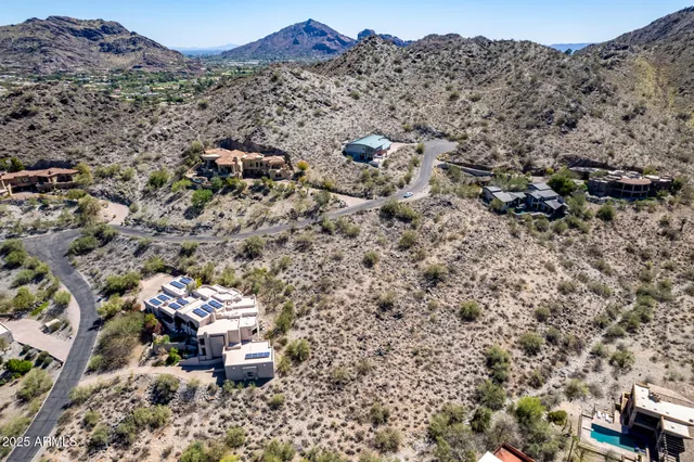 $1,400,000 | 4608 East White Drive, Unit 23, Paradise Valley, AZ 85253