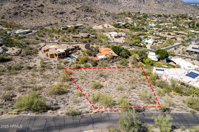 $1,400,000 | 4608 East White Drive, Unit 23, Paradise Valley, AZ 85253