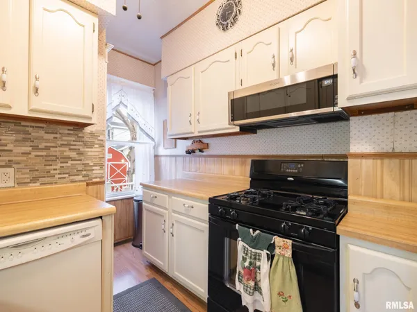 $124,000 | 1219 North Sheridan Road, Peoria, IL 61606