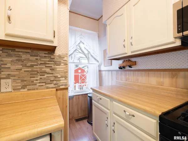 $124,000 | 1219 North Sheridan Road, Peoria, IL 61606