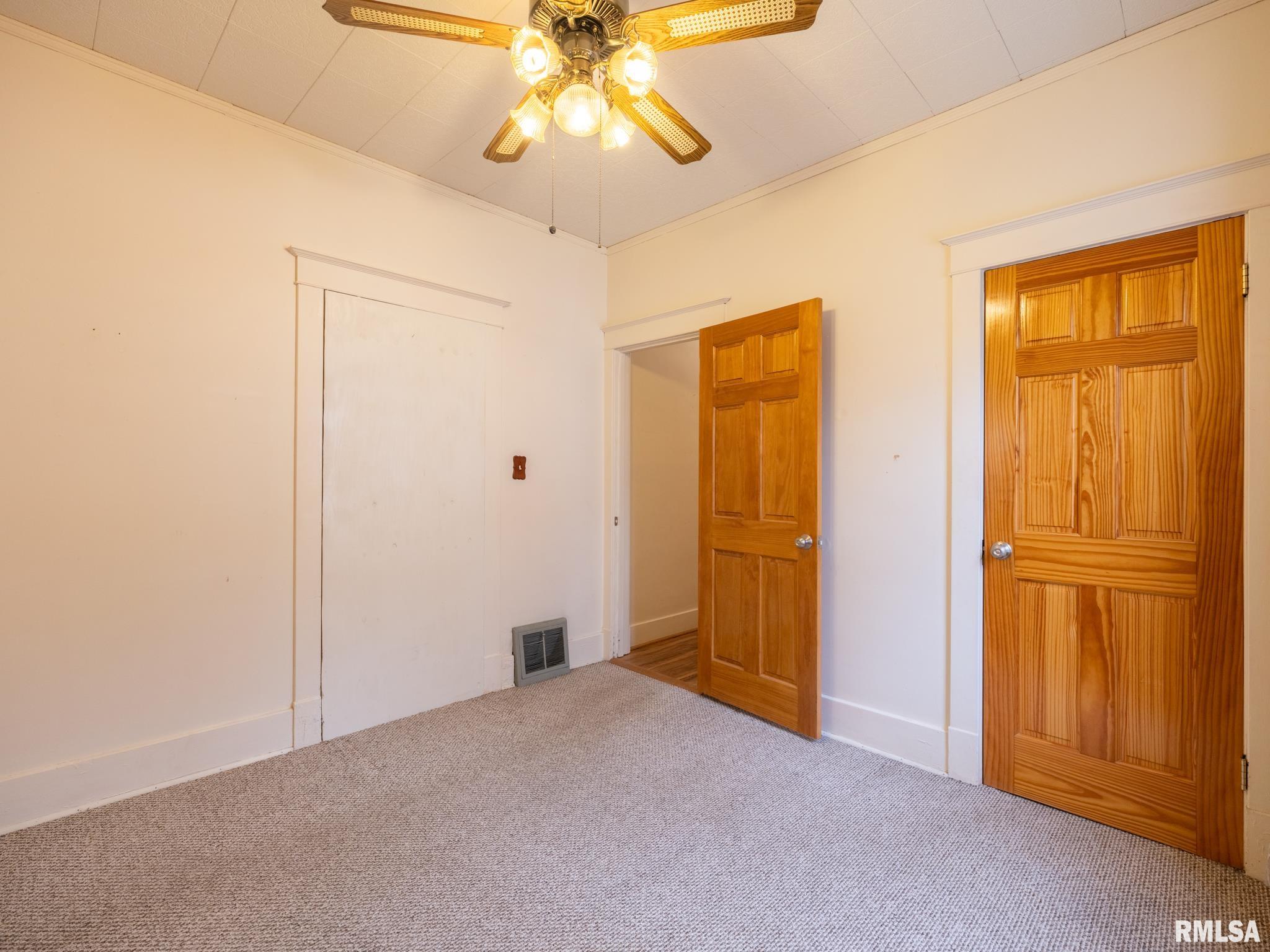 1219 North Sheridan Road Peoria, IL 61606 - Photo 29 of 53