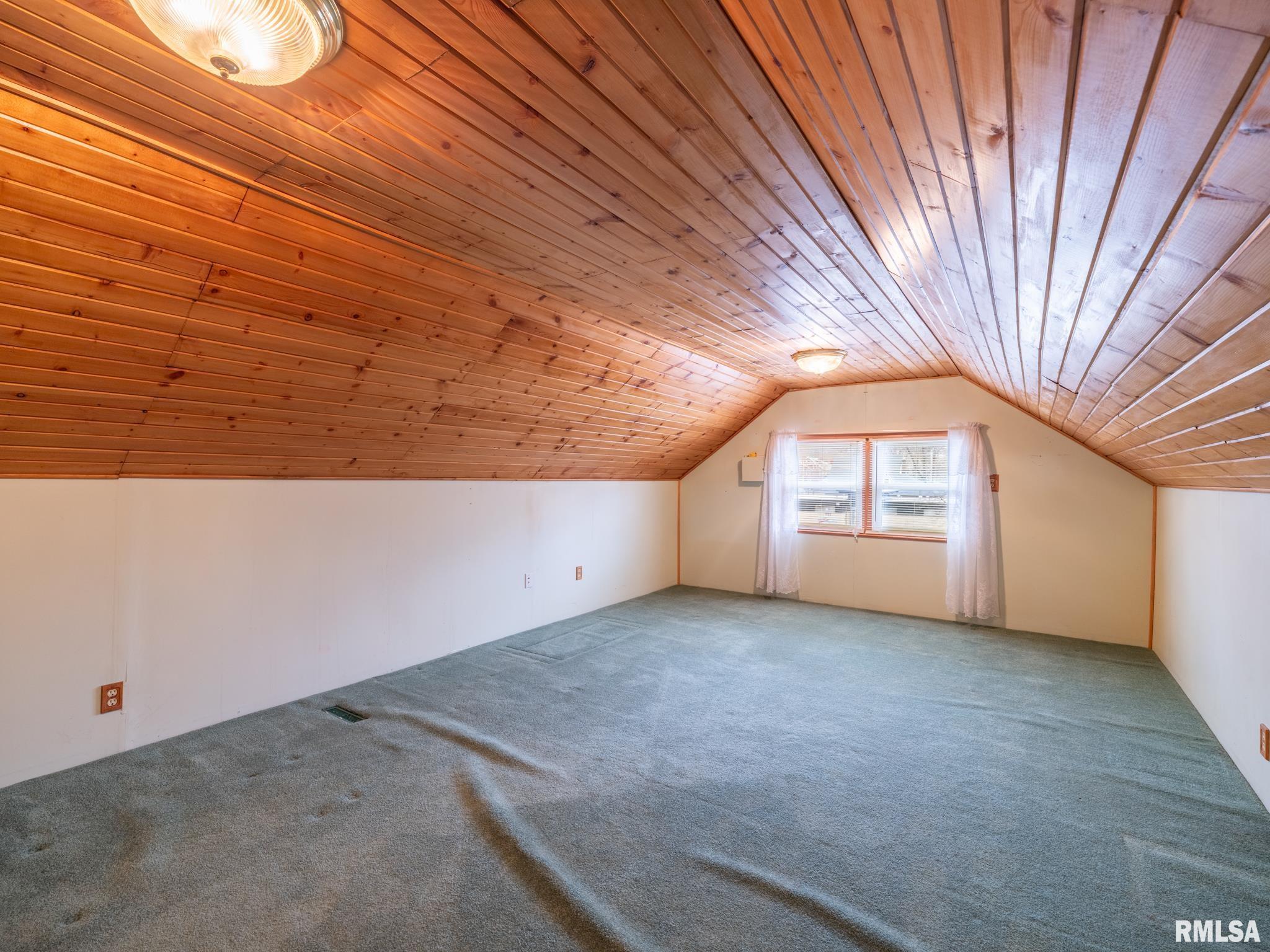 1219 North Sheridan Road Peoria, IL 61606 - Photo 31 of 53