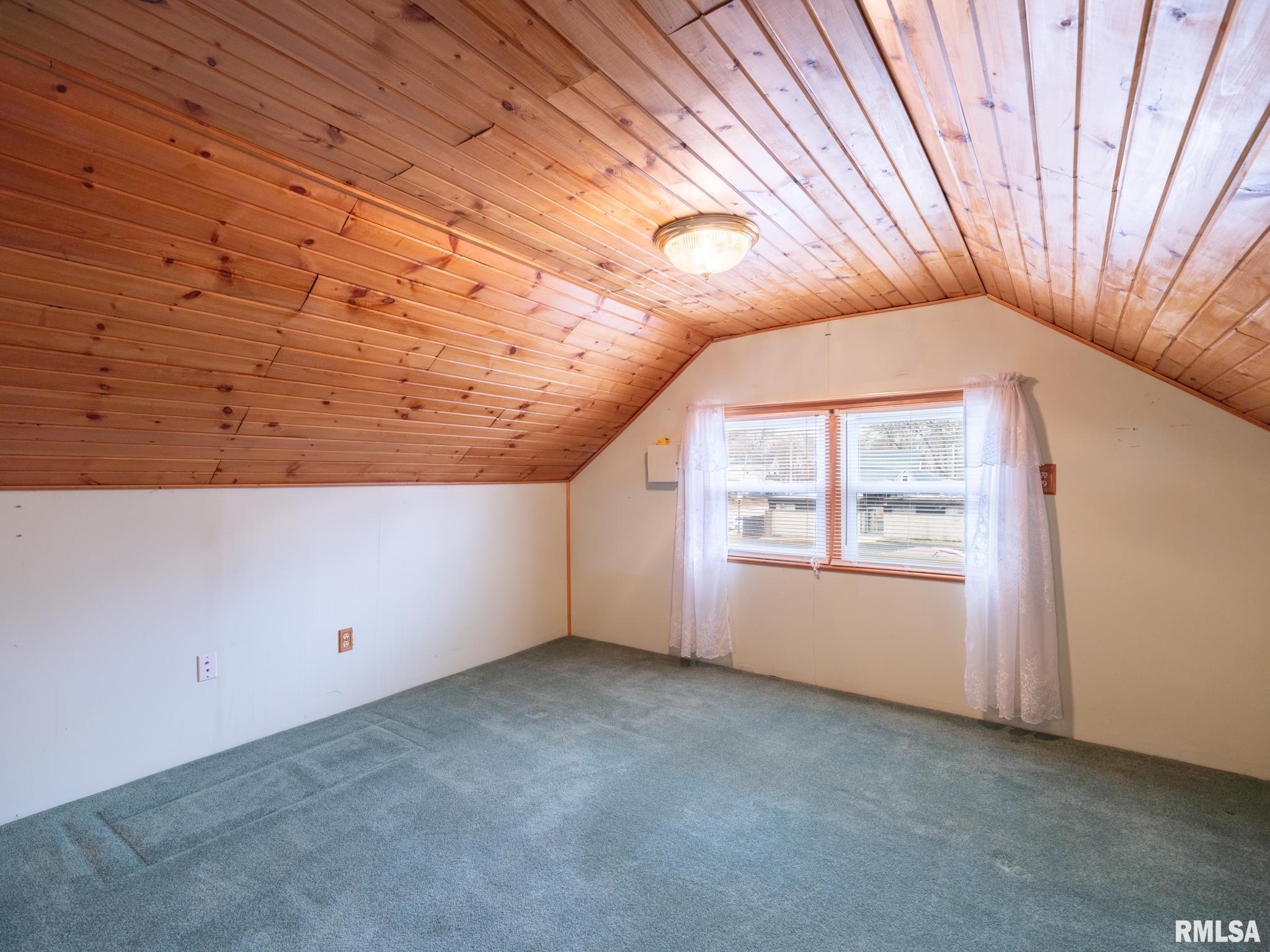 1219 North Sheridan Road Peoria, IL 61606 - Photo 34 of 53