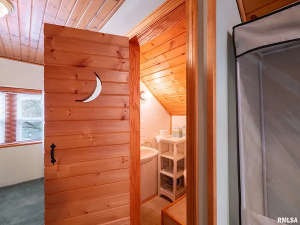 $124,000 | 1219 North Sheridan Road, Peoria, IL 61606