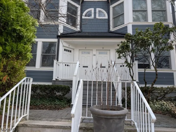 $2,950 | 36 Phoenix Avenue, Unit A, Morristown, NJ 07960
