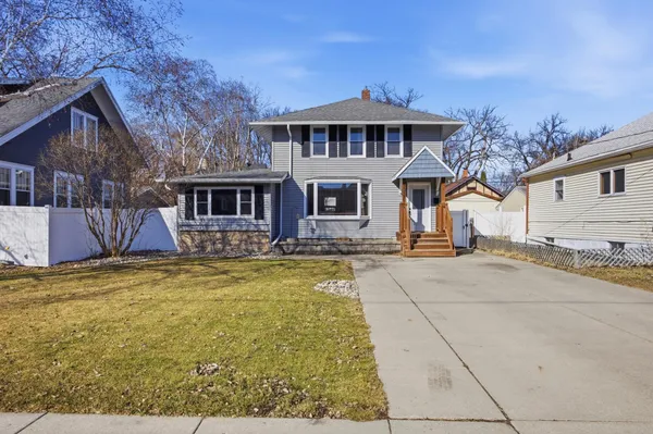 $280,000 | 1311 5th Street South, Fargo, ND 58103