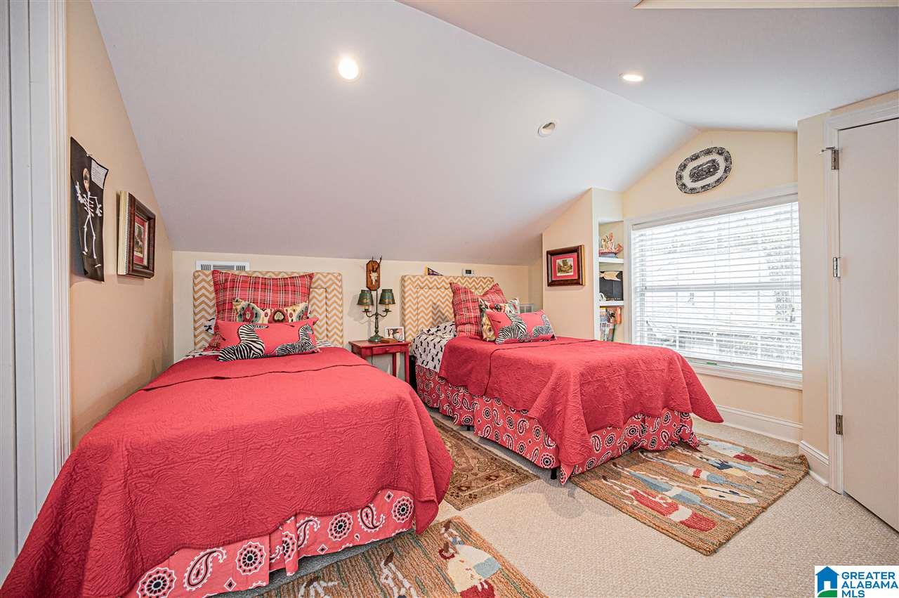 1811 Kensington Road Birmingham, AL 35209 - Photo 33 of 45