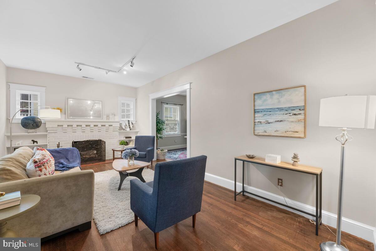 2012 Luzerne Avenue Silver Spring, MD 20910 - Photo 7 of 51