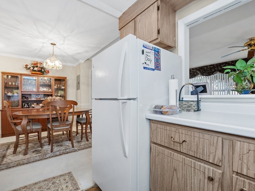 62 Jacqueline Road, Unit 4 Waltham, MA 02452 - Photo 12 of 30