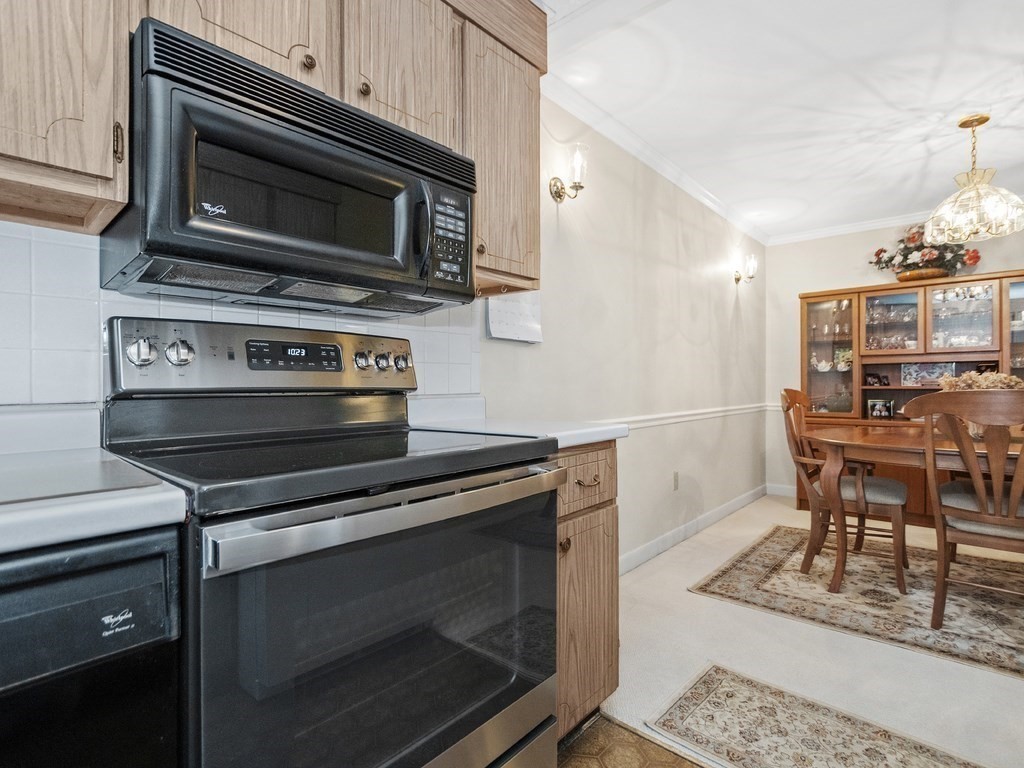 62 Jacqueline Road, Unit 4 Waltham, MA 02452 - Photo 13 of 30