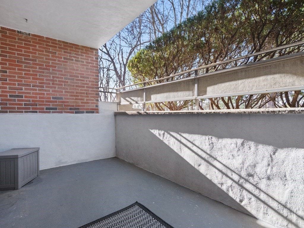 62 Jacqueline Road, Unit 4 Waltham, MA 02452 - Photo 24 of 30