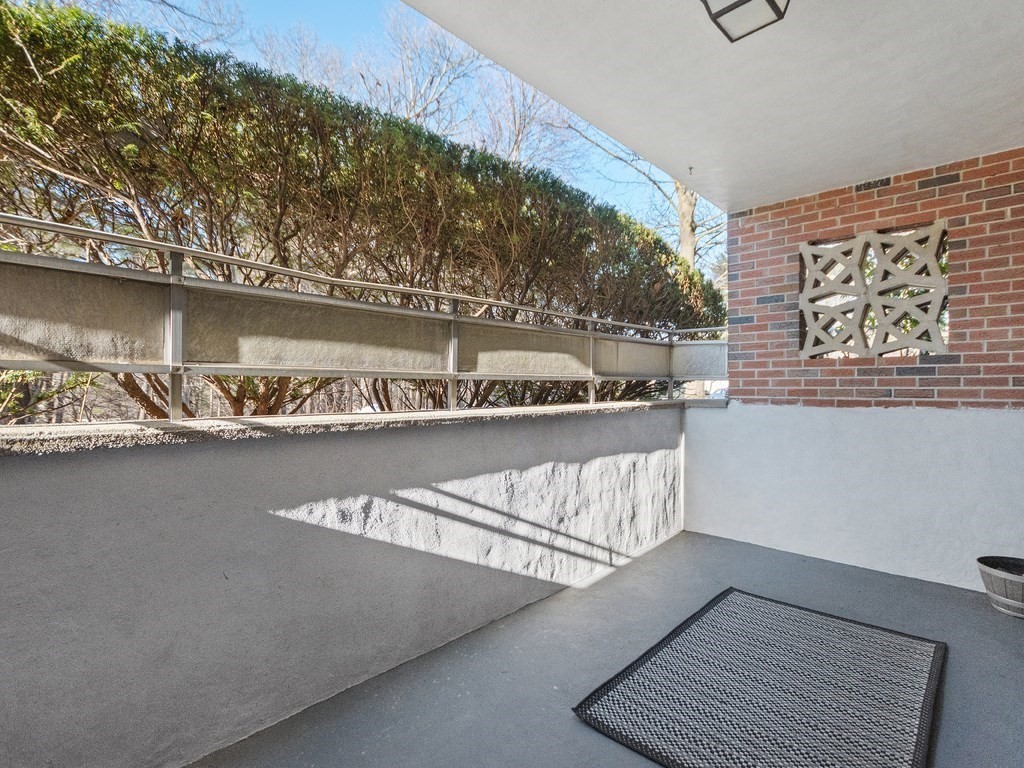 62 Jacqueline Road, Unit 4 Waltham, MA 02452 - Photo 25 of 30