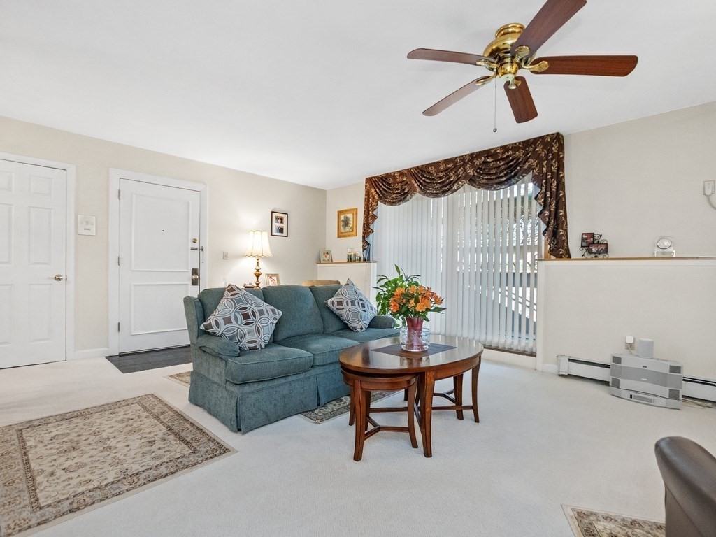 62 Jacqueline Road, Unit 4 Waltham, MA 02452 - Photo 4 of 30