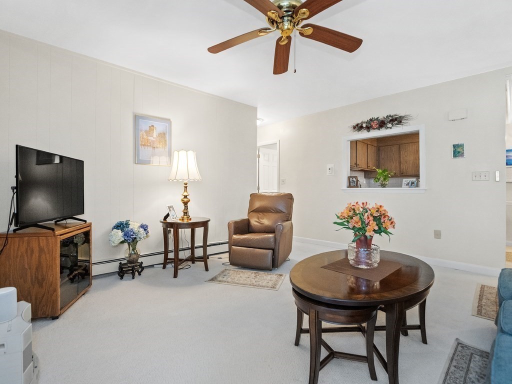 62 Jacqueline Road, Unit 4 Waltham, MA 02452 - Photo 7 of 30