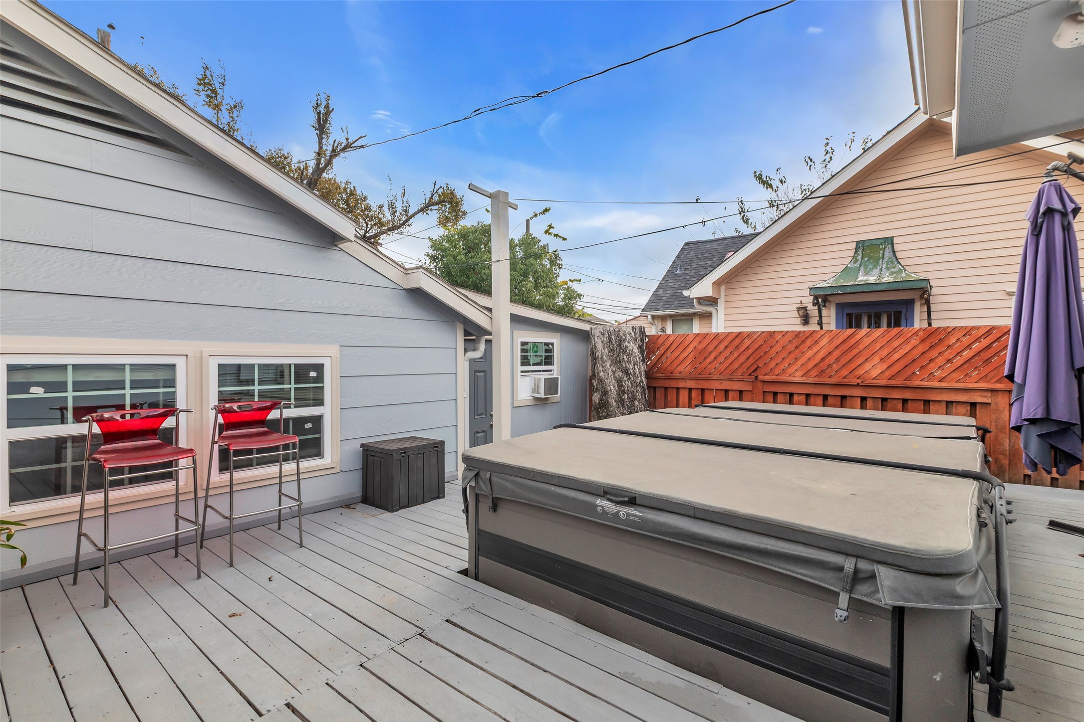 618 Harvard Street Houston, TX 77007 - Photo 24 of 25 a utility room with dryer and stairs