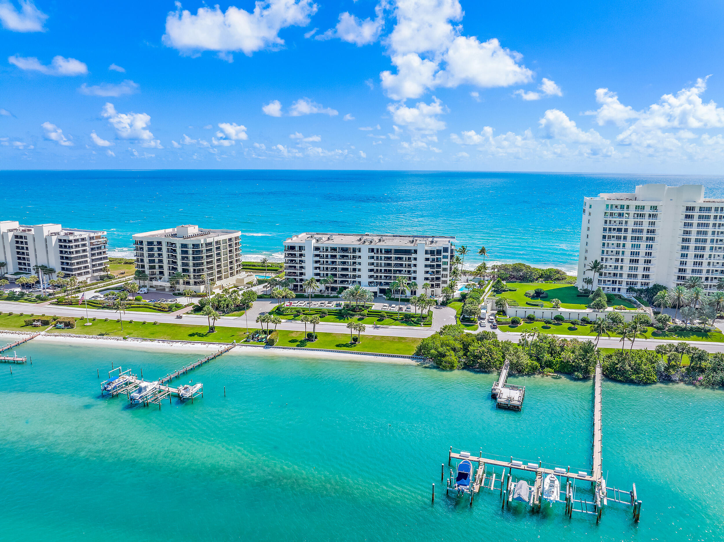 19750 South Beach Road, Unit 4030 Jupiter, FL 33469 - Photo 1 of 27 Aerial