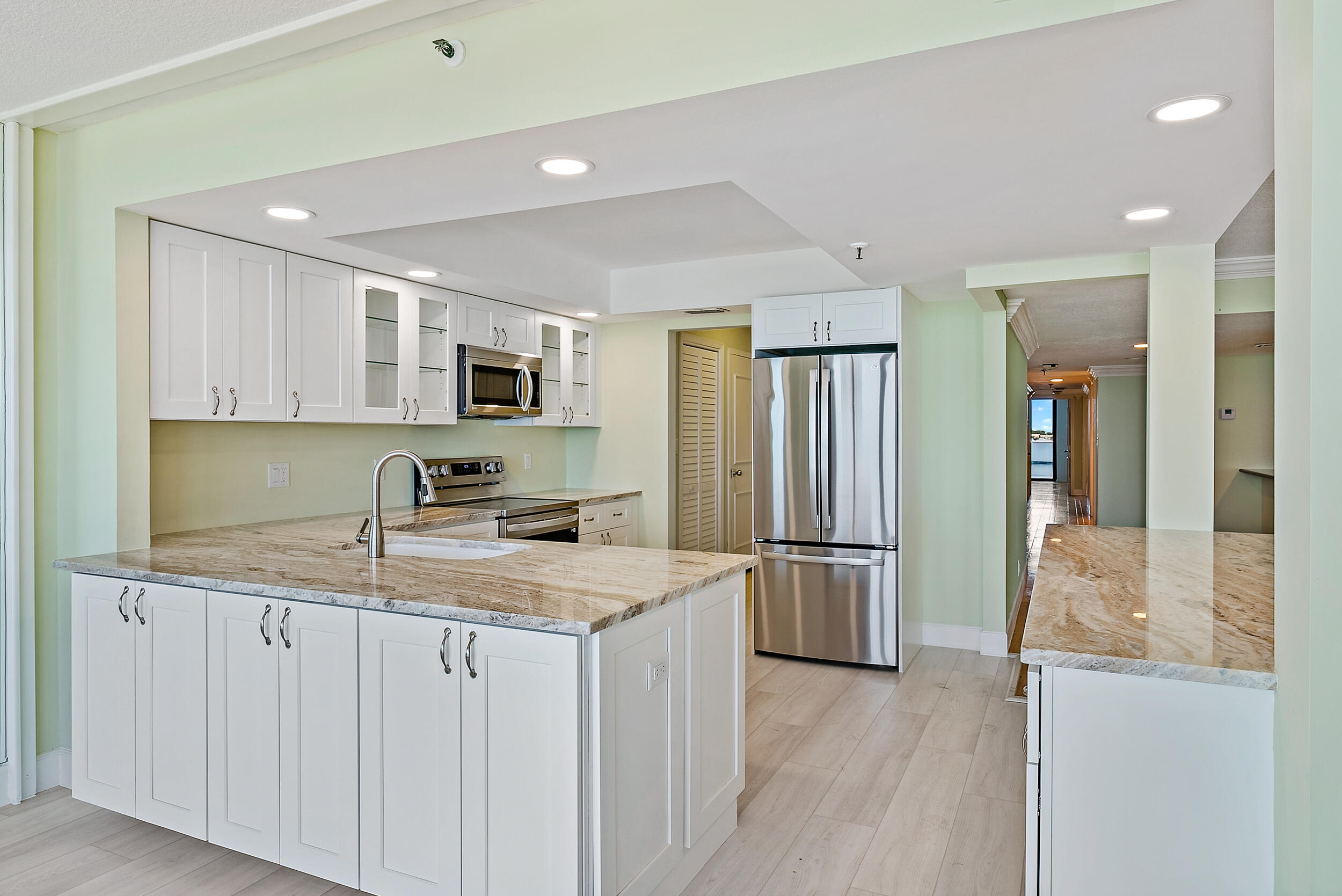19750 South Beach Road, Unit 4030 Jupiter, FL 33469 - Photo 11 of 27 Kitchen