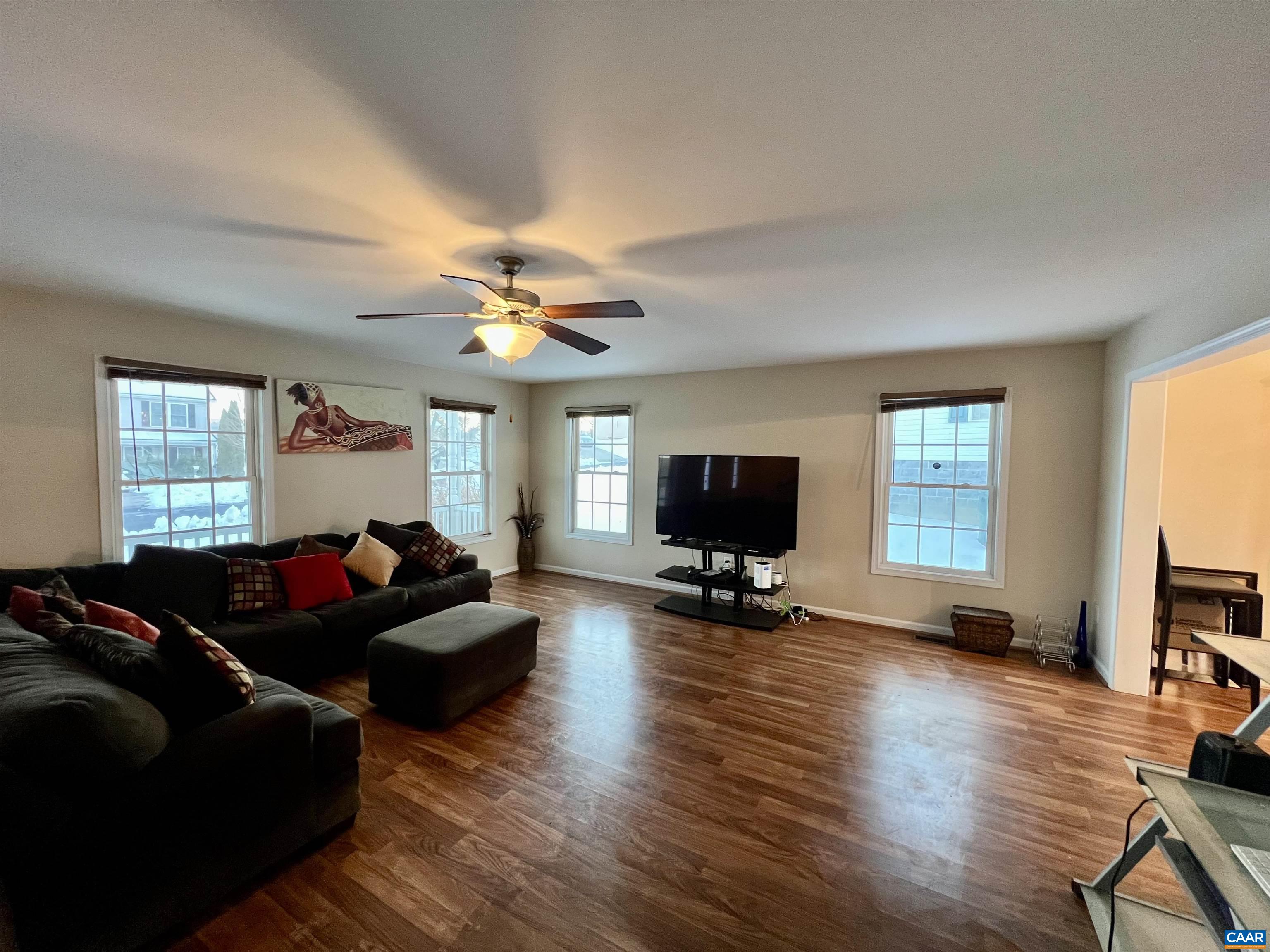 305 Overview Street Waynesboro, VA 22980 - Photo 7 of 43